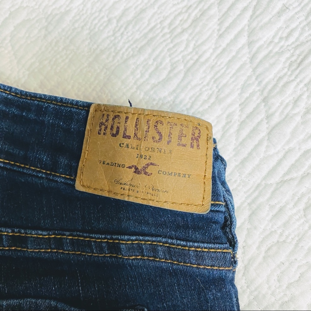 3/25$⭐️Host Pick ⭐️ Hollister wash skinny jeans - Picture 5 of 12